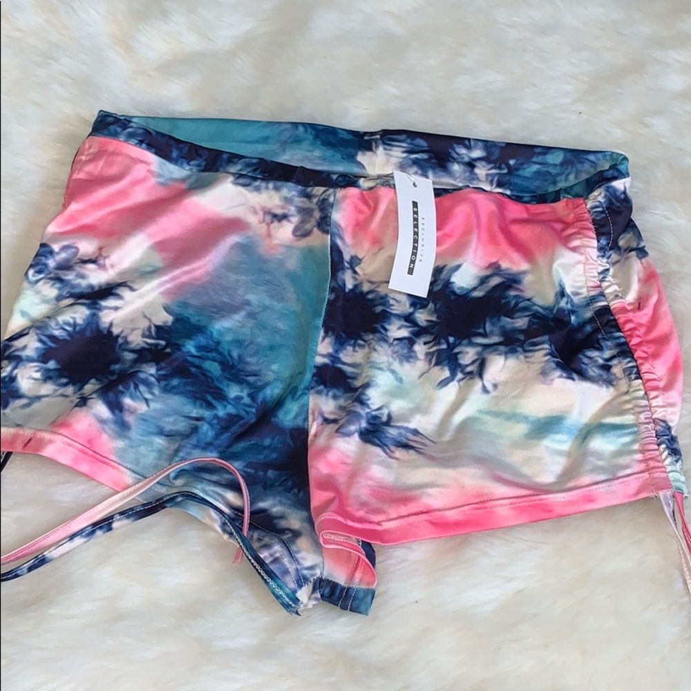 CBR size xl shorts